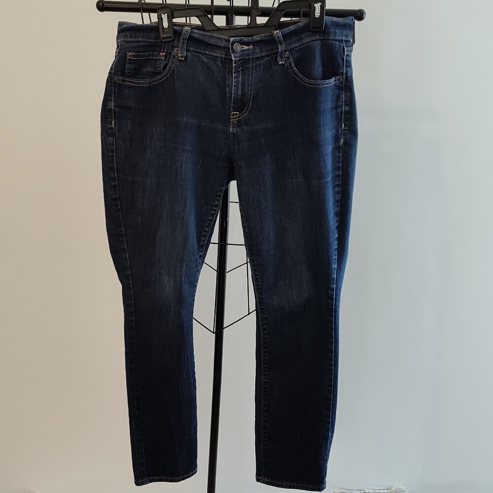 Old Navy blue jeans, excellent used condition, 12 short